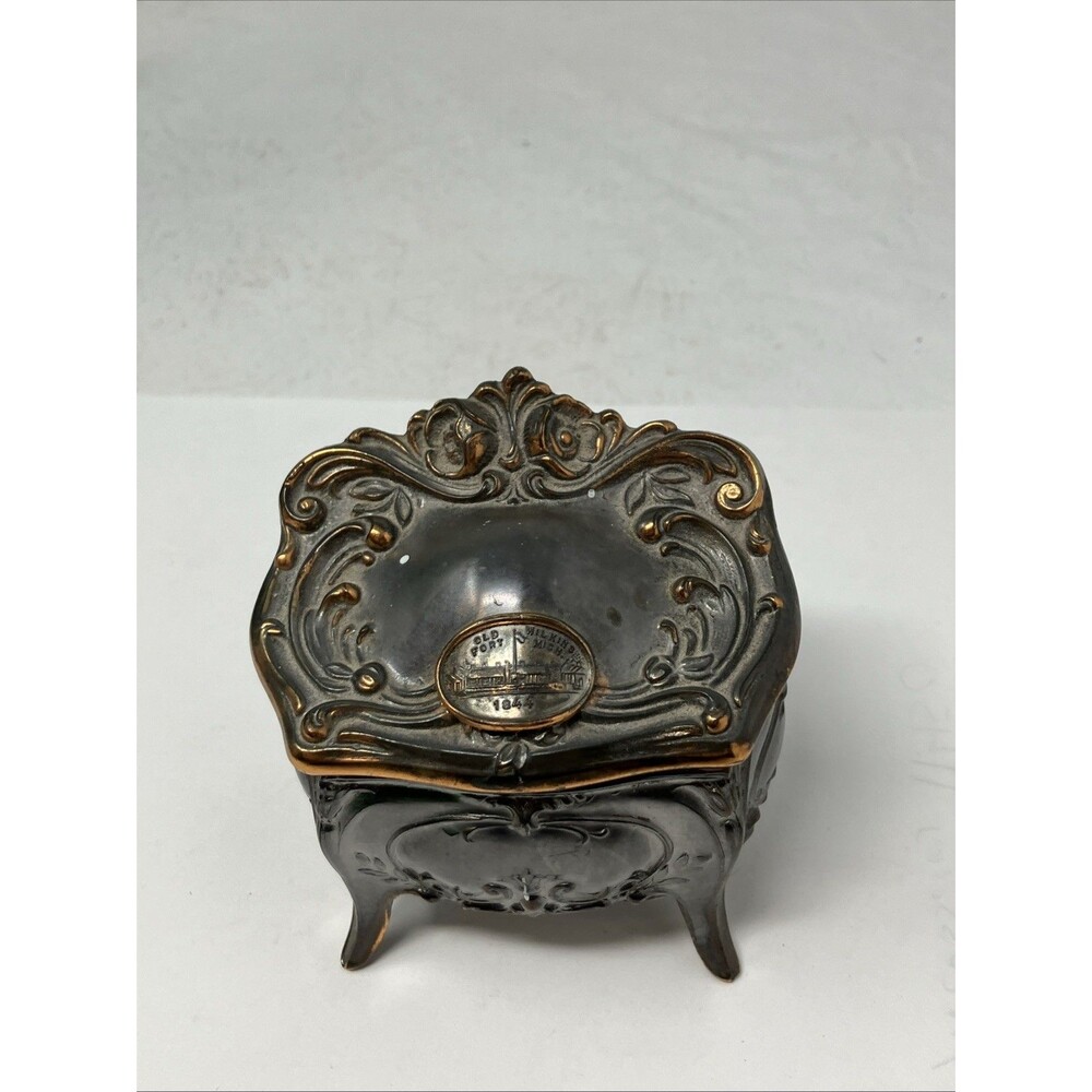 Vintage Metal Trinket Box 1960s Art NOUVEAU JB Jennings Bros Old Fort Wilkins